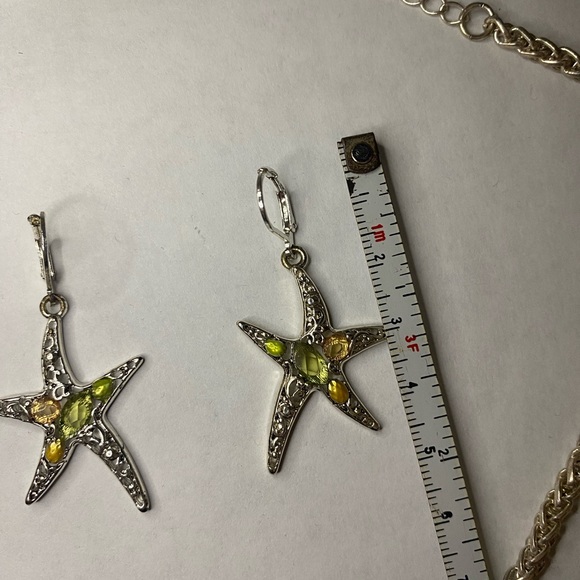 Starfish necklace and matching earrings - Picture 6 of 8